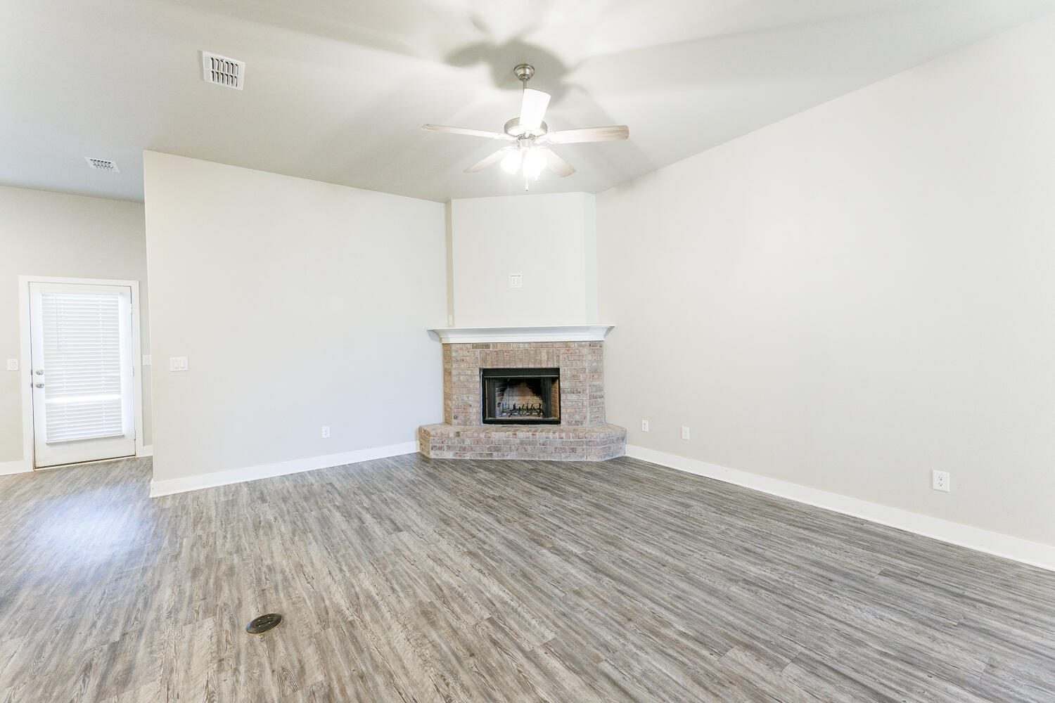 2020 138th Street Lubbock, TX 79423 - Photo 11 of 53 2020 138th-4