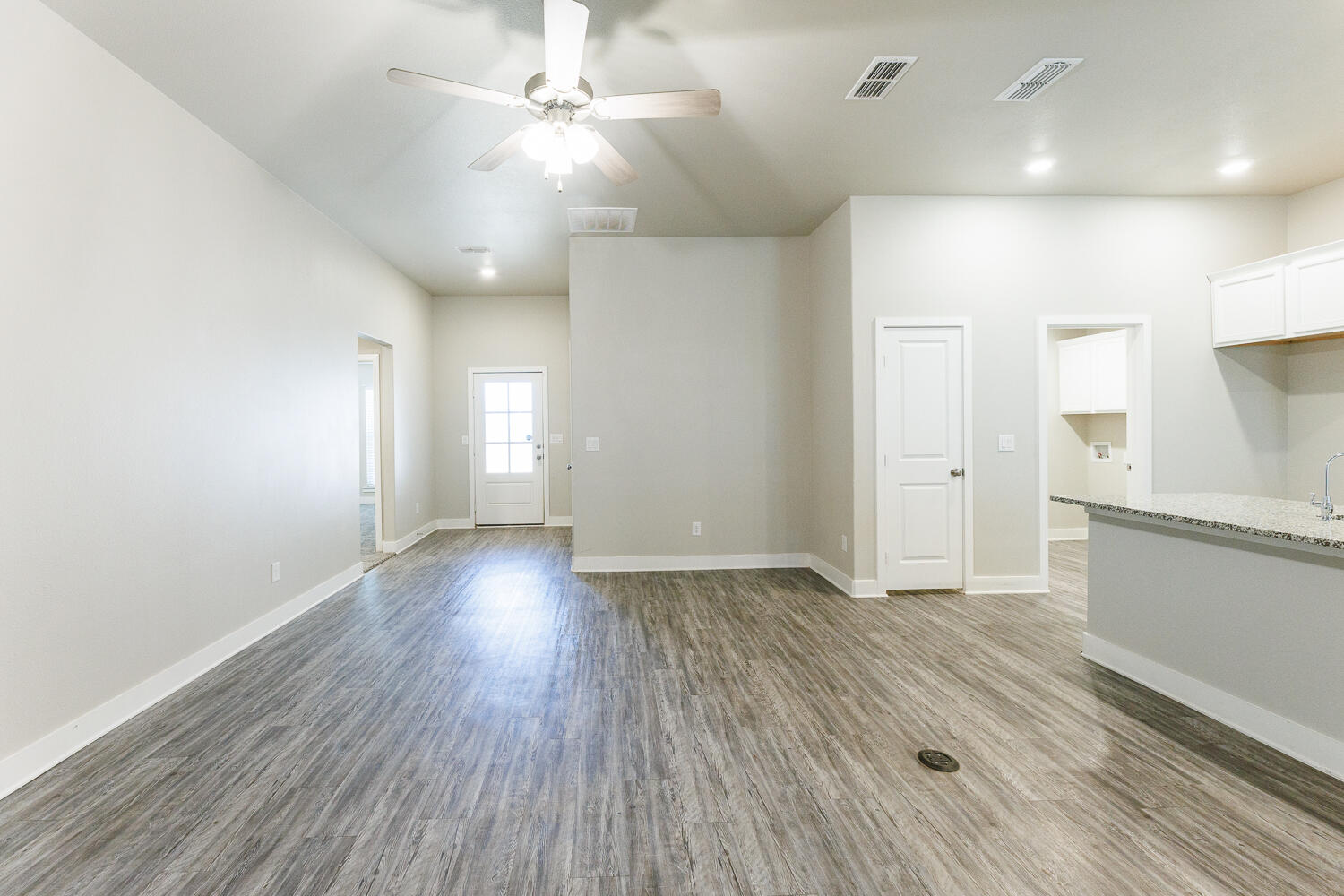 2020 138th Street Lubbock, TX 79423 - Photo 13 of 53 2020 138th-6