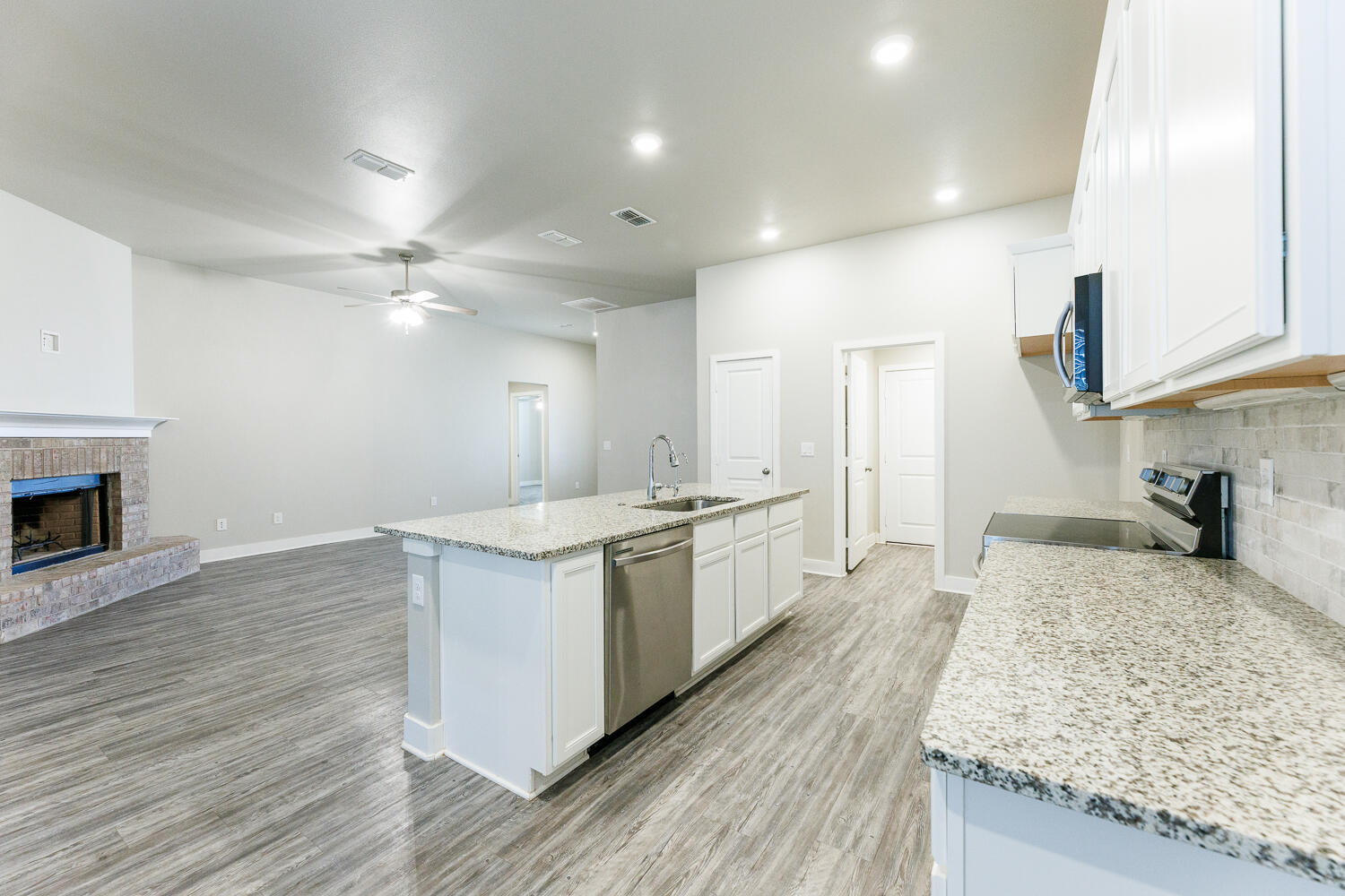 2020 138th Street Lubbock, TX 79423 - Photo 19 of 53 2020 138th-12