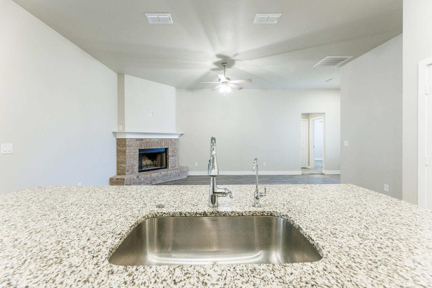 2020 138th Street Lubbock, TX 79423 - Photo 21 of 53 2020 138th-14