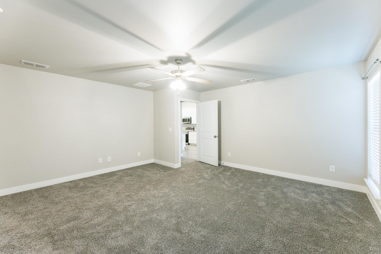 2020 138th Street Lubbock, TX 79423 - Photo 31 of 53 2020 138th-32