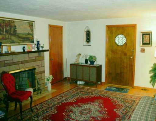 720 Naysmith Road North Versailles, PA 15137 - Photo 2 of 8 Living Room.