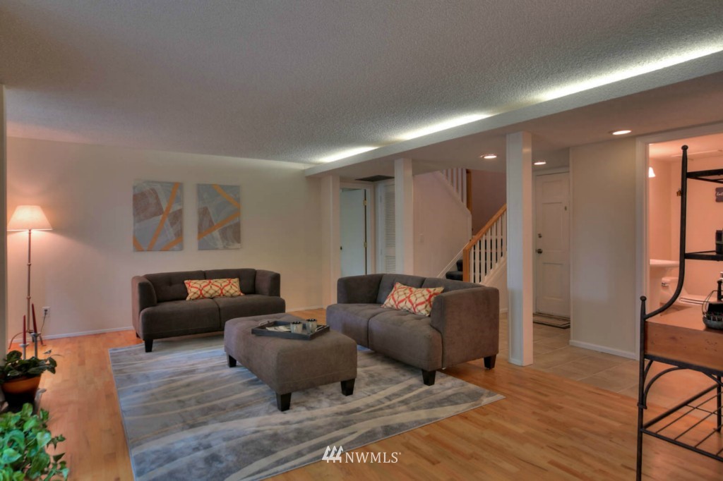 14336 Southeast 170th Street Renton, WA 98058 - Photo 3 of 21 Gallery Image 3