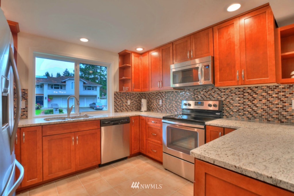 14336 Southeast 170th Street Renton, WA 98058 - Photo 8 of 21 Gallery Image 8