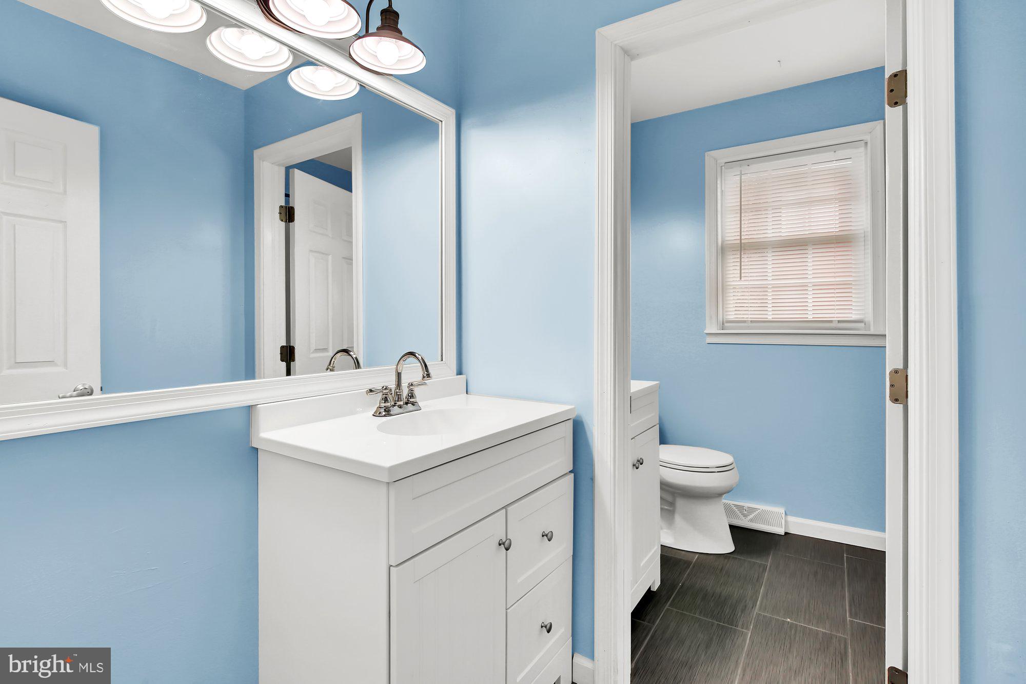 16 Higgins Road Newark, DE 19711 - Photo 14 of 27 Master Bath
