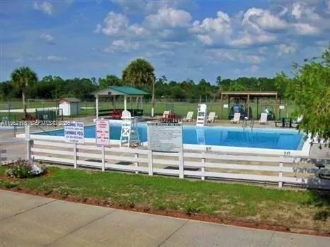 $49,900 | 665 South Palm Street, Clewiston, FL 33440