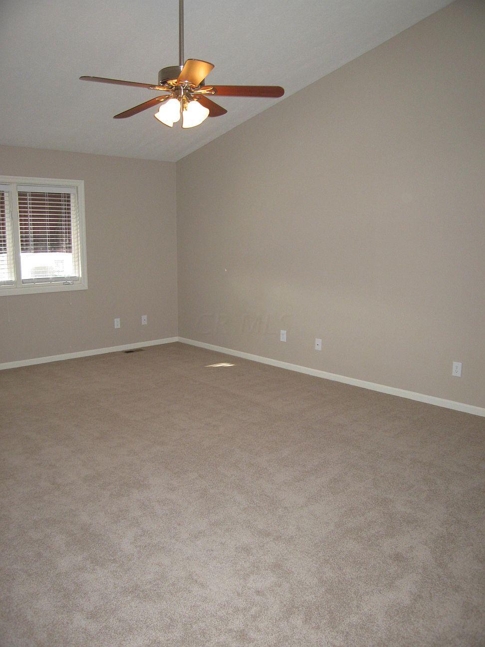 1608 Barrington Road Columbus, OH 43221 - Photo 12 of 27