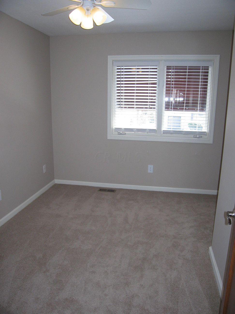 1608 Barrington Road Columbus, OH 43221 - Photo 20 of 27