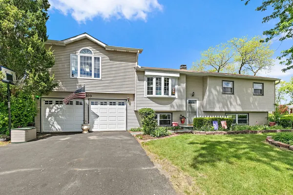 $519,900 | 4403 Maple Court, Rolling Meadows, IL 60008