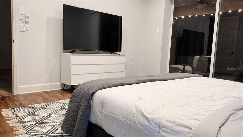 4250 Swift Road Sarasota, FL 34231 - Photo 9 of 23