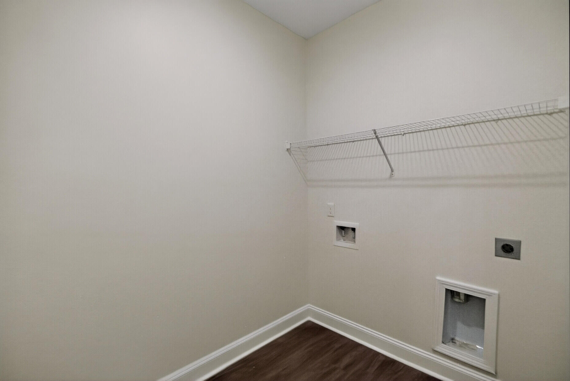 992 Theodore Road Mount Pleasant, SC 29429 - Photo 13 of 29 13_13_mls