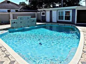 $925,000 | 5863 Bellaire Drive, New Orleans, LA 70124