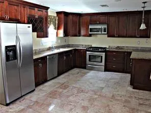 $925,000 | 5863 Bellaire Drive, New Orleans, LA 70124