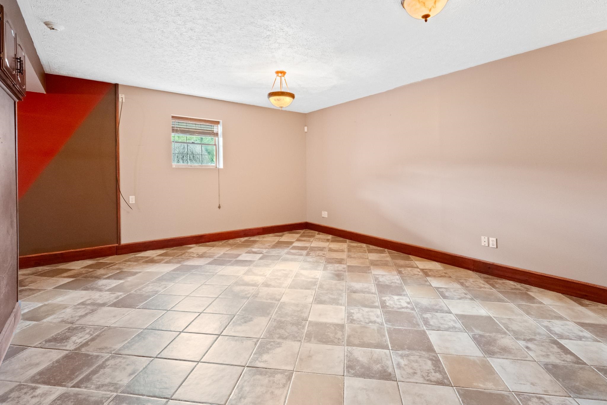 1495 State Rt 827 Greenup, KY 41144 - Photo 25 of 35