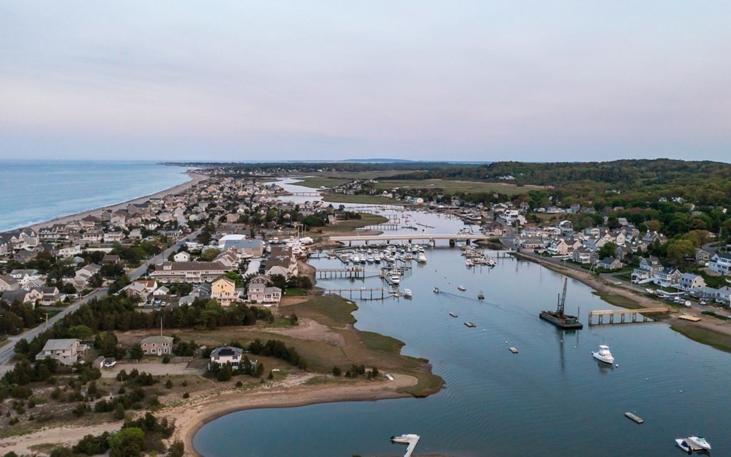 98 Central Avenue Scituate, MA 02066 - Photo 31 of 35