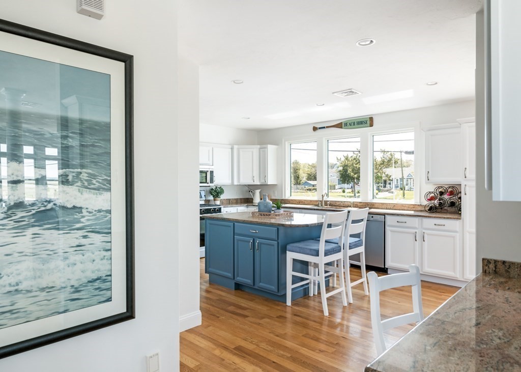 98 Central Avenue Scituate, MA 02066 - Photo 9 of 35