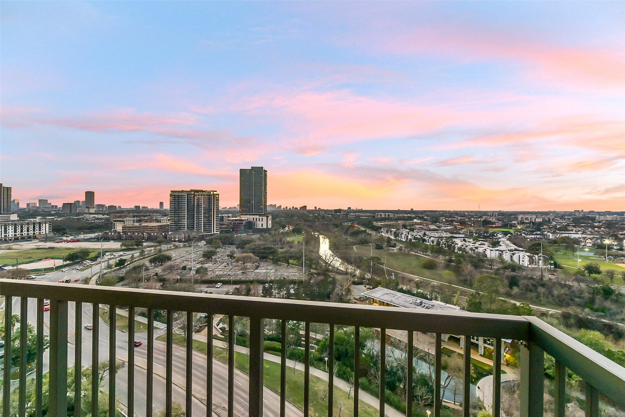 3333 Allen Parkway, Unit 1609 Houston, TX 77019 - Photo 15 of 33 Enjoy morning coffee or evening sunsets from your private balcony overlooking the Houston skyline