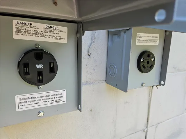 $595,000 | 16904 Tobacco Road, Lutz, FL 33558