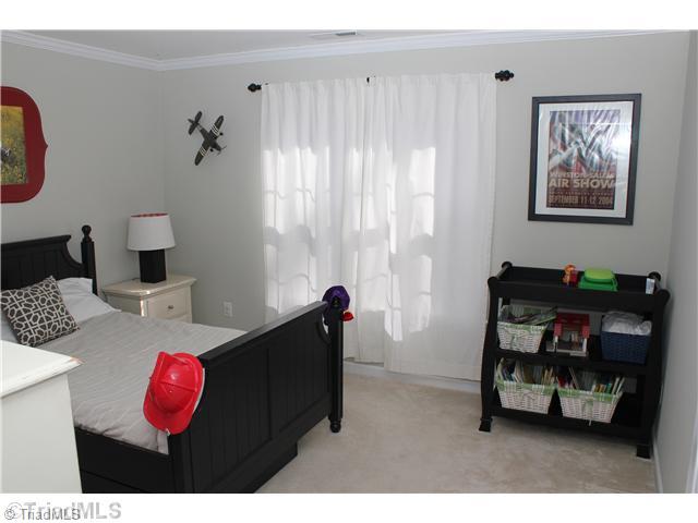 702 Barrocliff Road Clemmons, NC 27012 - Photo 12 of 16 2nd Bedroom.