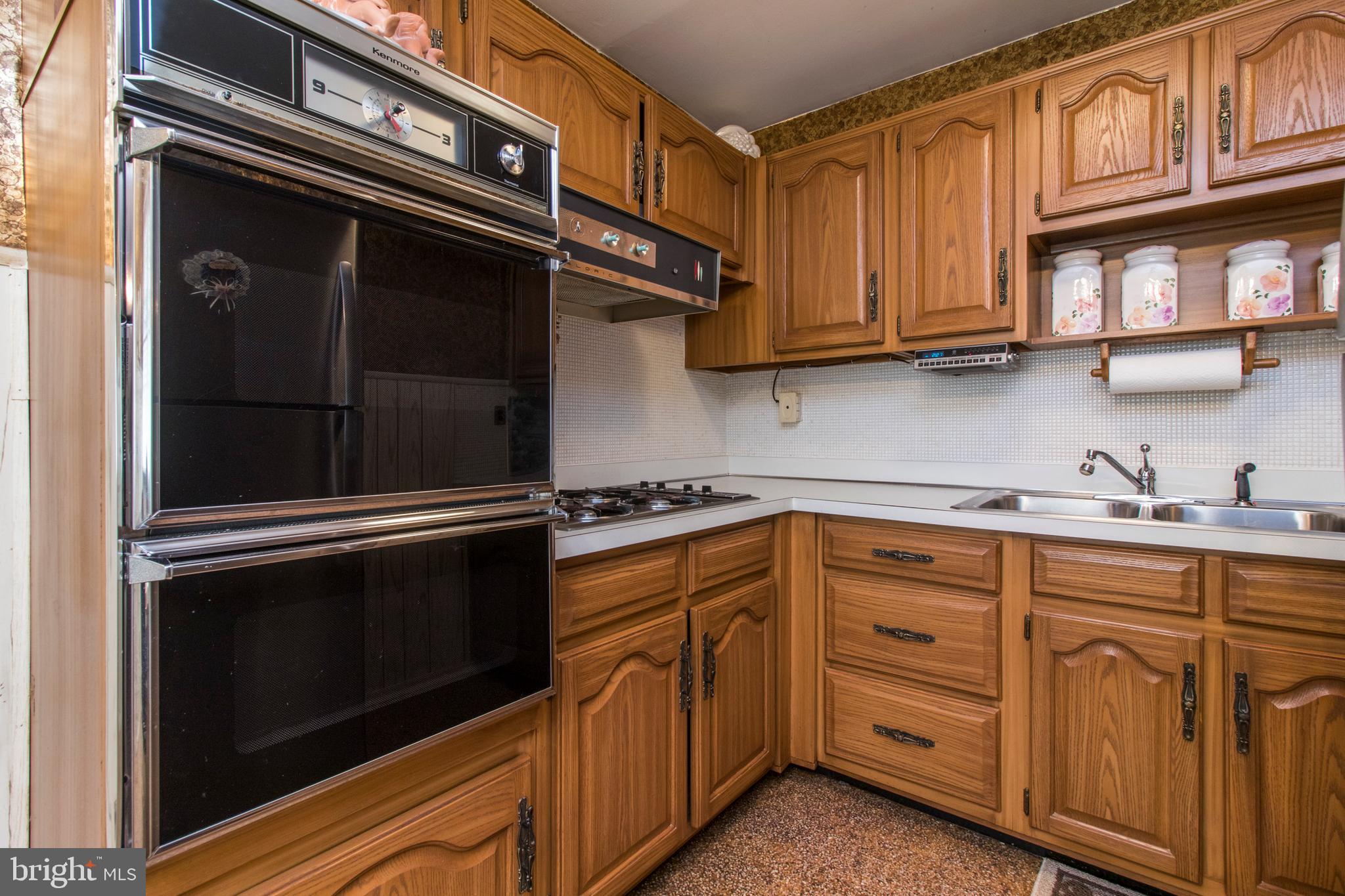 12413 Sweet Briar Road Philadelphia, PA 19154 - Photo 13 of 34 Wood Cabinetry