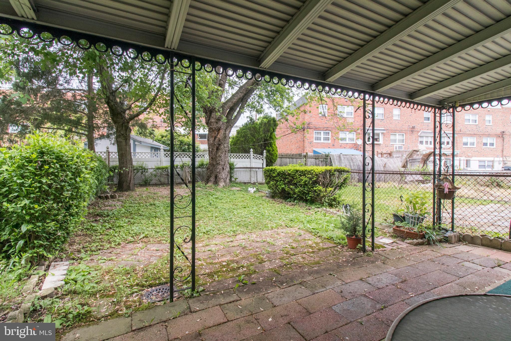 12413 Sweet Briar Road Philadelphia, PA 19154 - Photo 32 of 34 Large Covered Patio