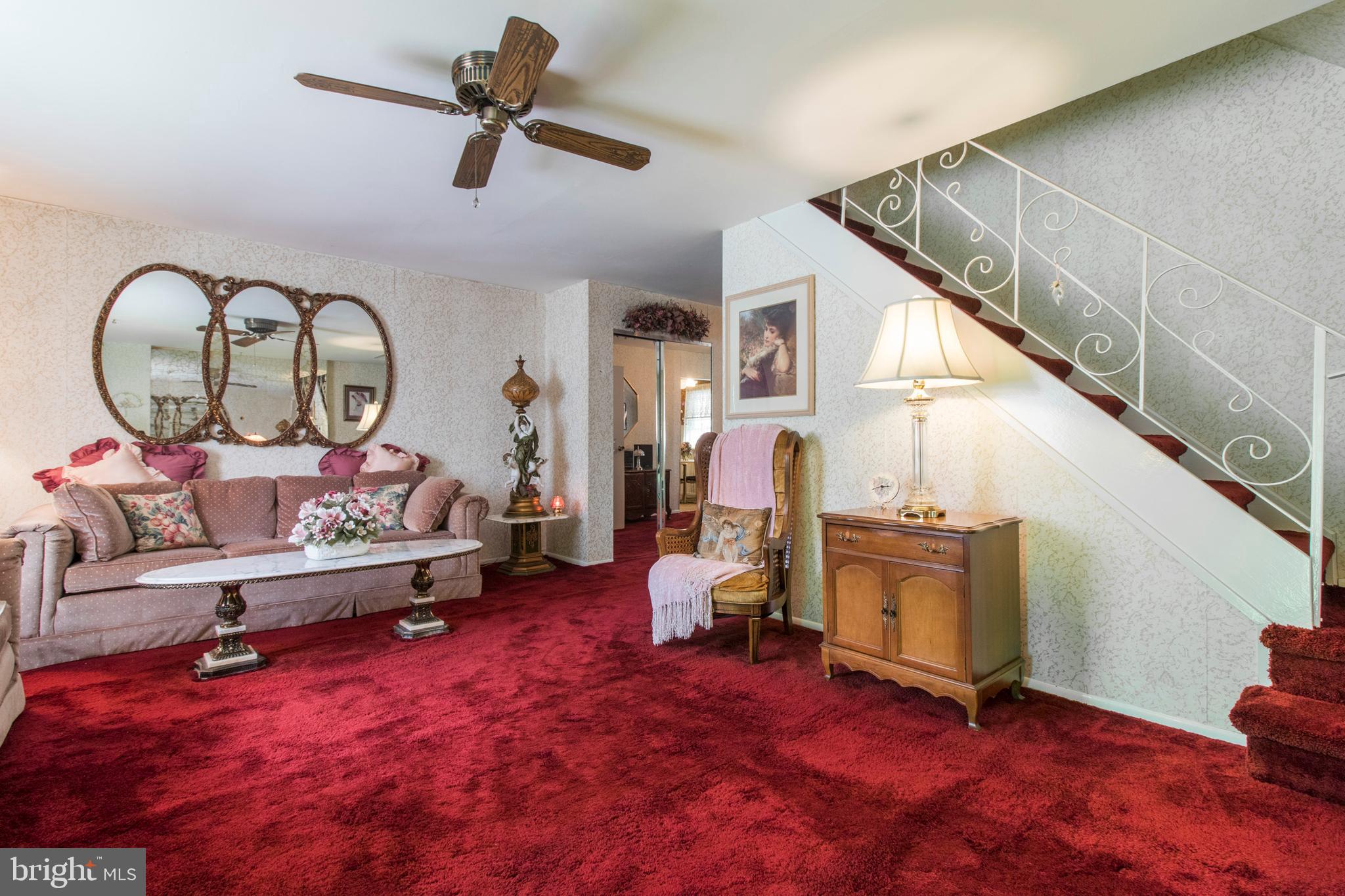 12413 Sweet Briar Road Philadelphia, PA 19154 - Photo 7 of 34 Elegant Staircase