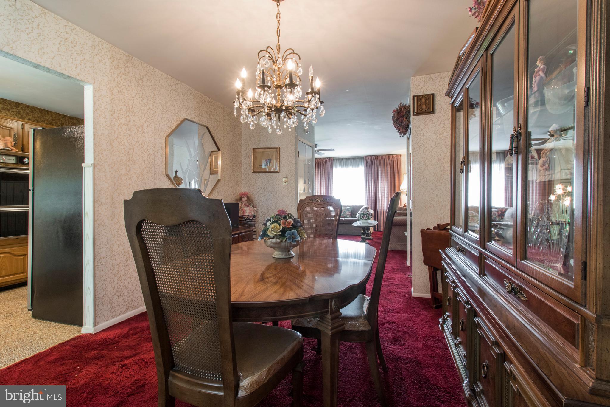 12413 Sweet Briar Road Philadelphia, PA 19154 - Photo 10 of 34 Celebrate Here