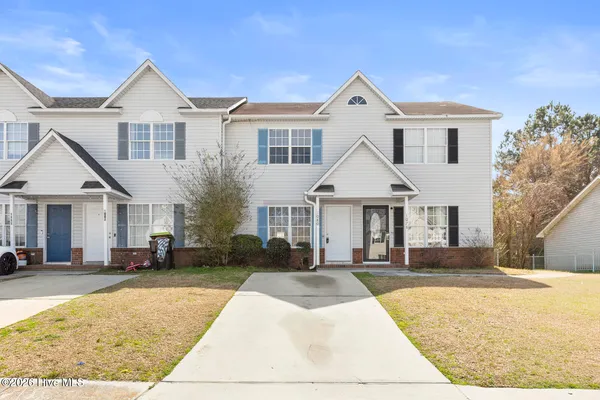 $1,300 | 1080 West Pueblo Drive, Jacksonville, NC 28546