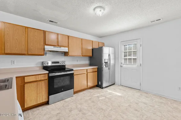 $1,300 | 1080 West Pueblo Drive, Jacksonville, NC 28546