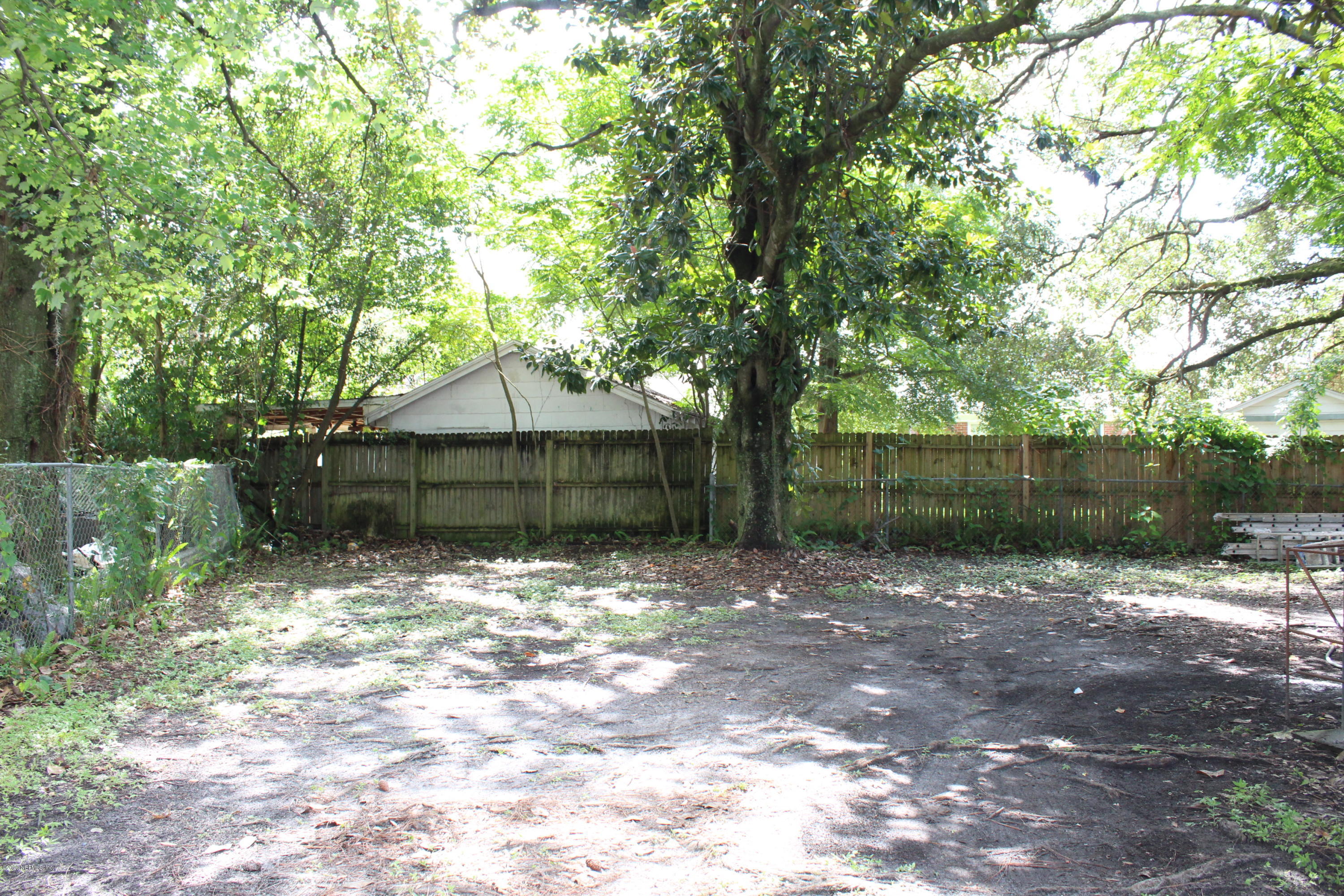 2114 Spring Park Road Jacksonville, FL 32207 - Photo 15 of 16 IMG_0293