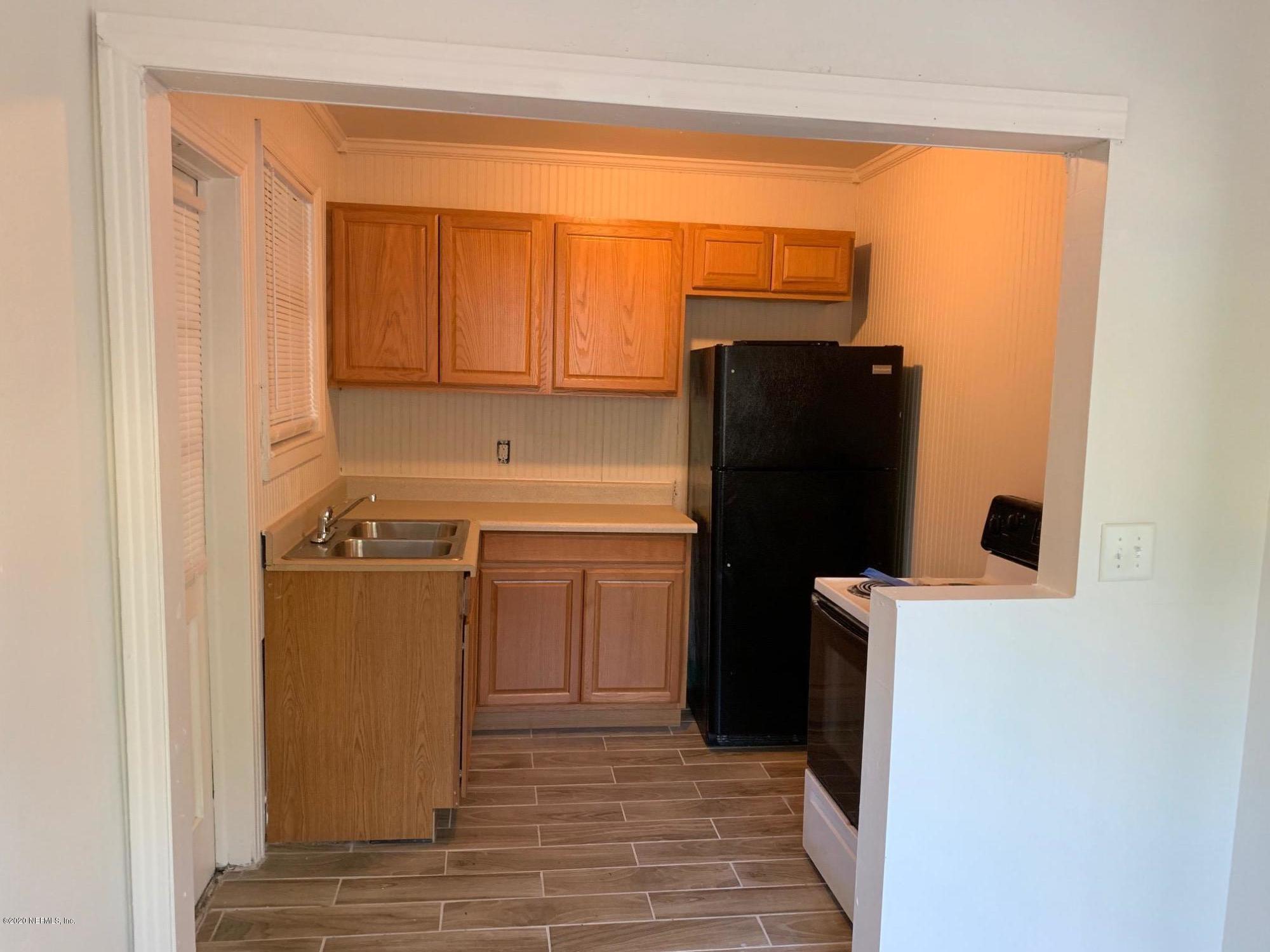 2114 Spring Park Road Jacksonville, FL 32207 - Photo 5 of 16 2114 kitchen gd