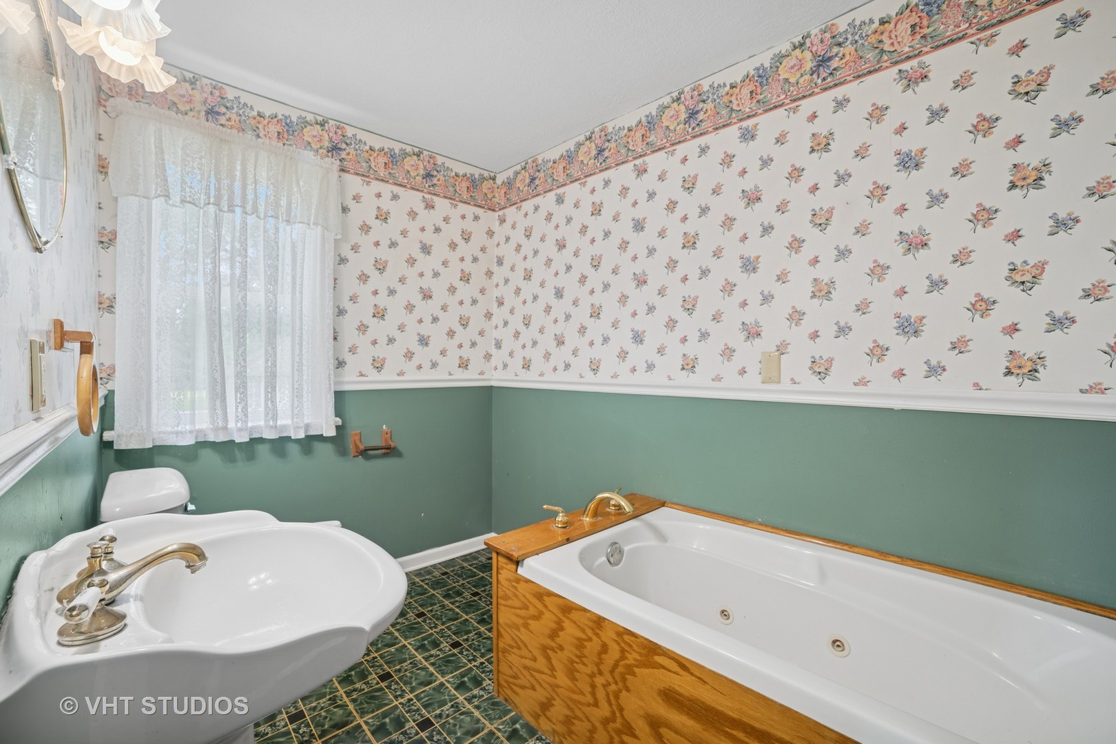 2S234 Harter Road Elburn, IL 60119 - Photo 10 of 24 a bathroom with a sink and a bathtub