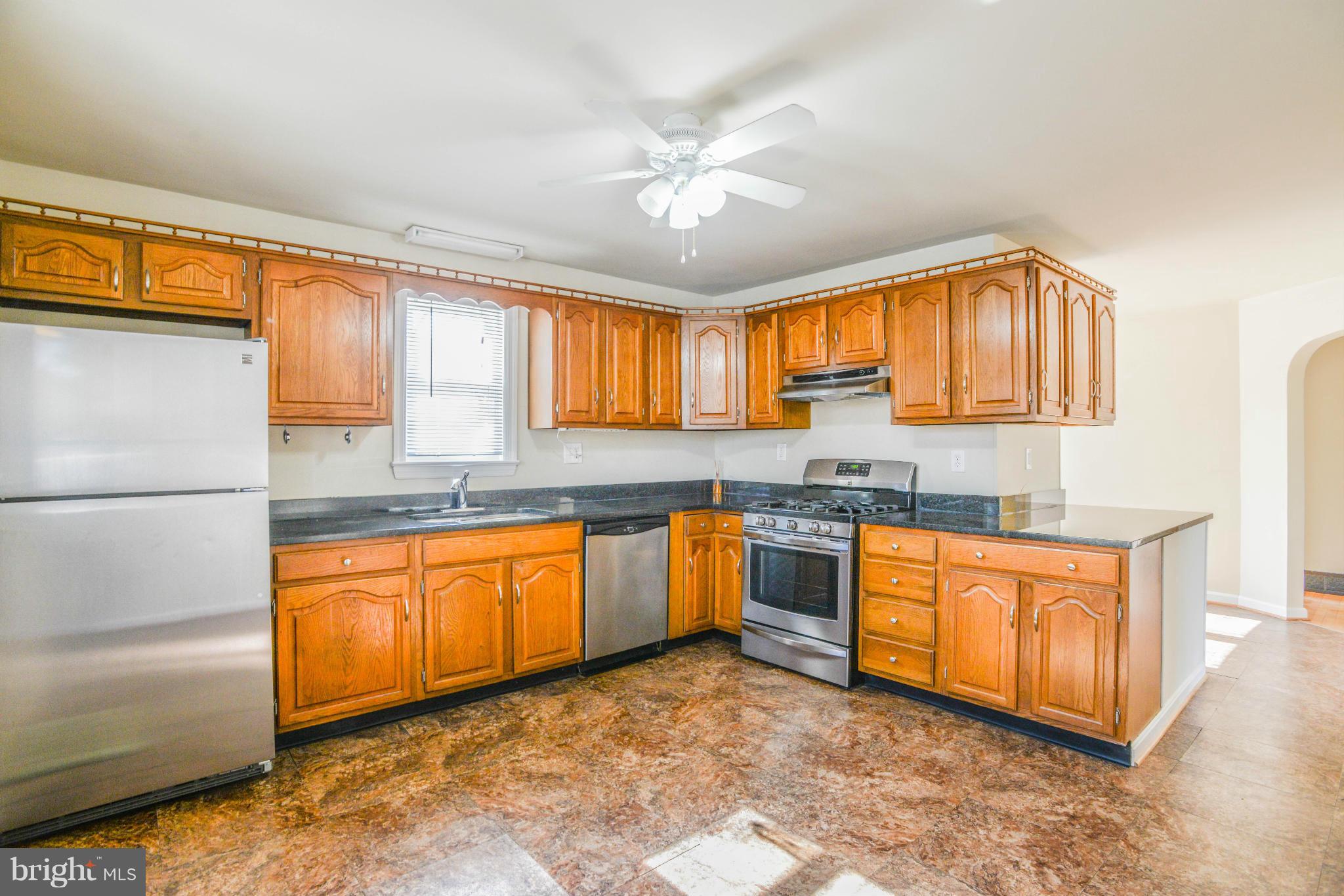 7935 Fingerboard Road Frederick, MD 21704 - Photo 3 of 30 Kitchen