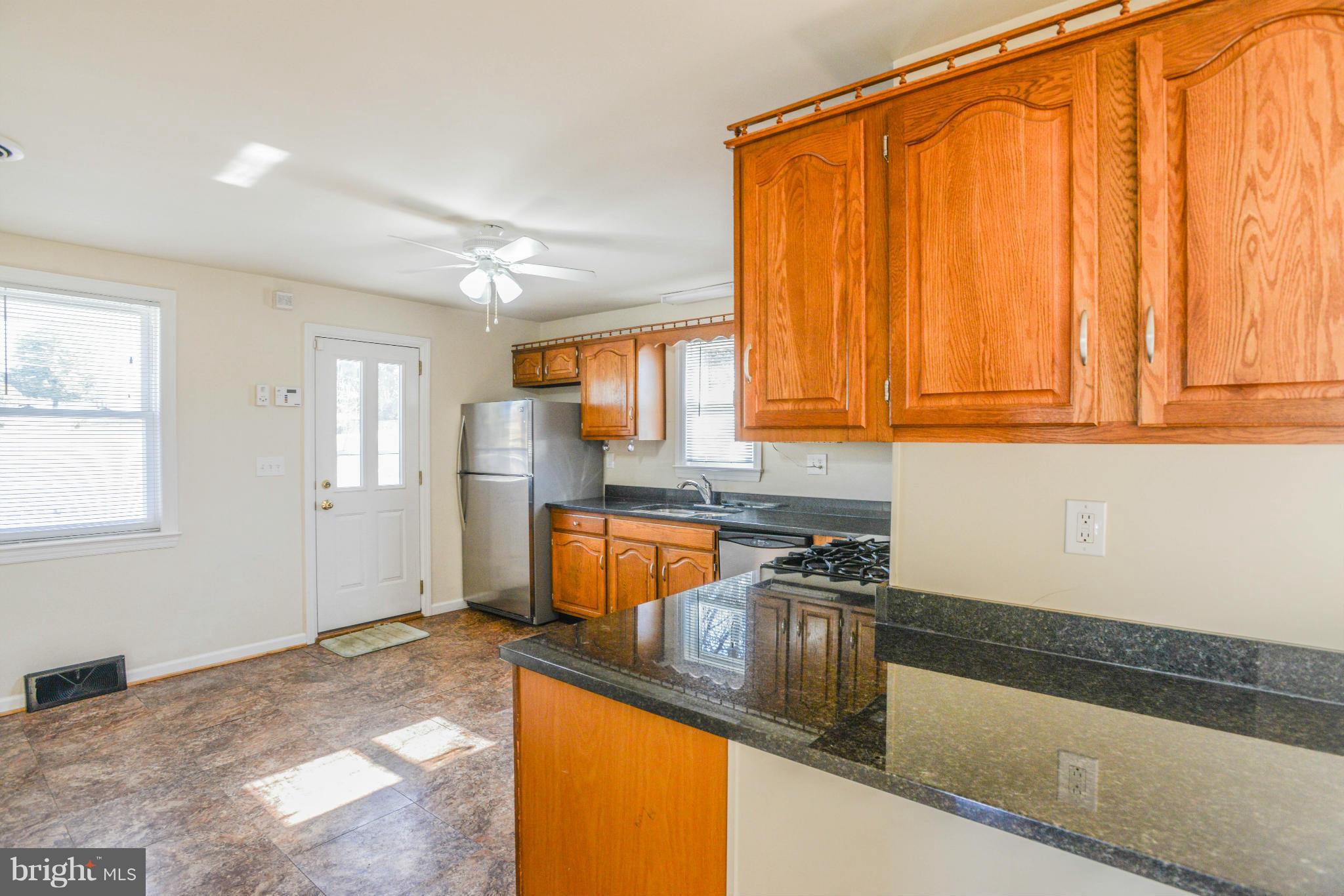 7935 Fingerboard Road Frederick, MD 21704 - Photo 4 of 30 Kitchen