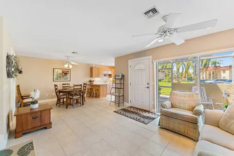 $475,000 | 717 Highway 1, Unit 812, Jupiter, FL 33477