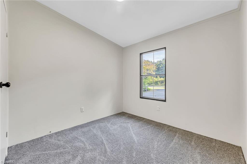 8548 Reynolda Road Pfafftown, NC 27040 - Photo 21 of 31 Gallery Image 21