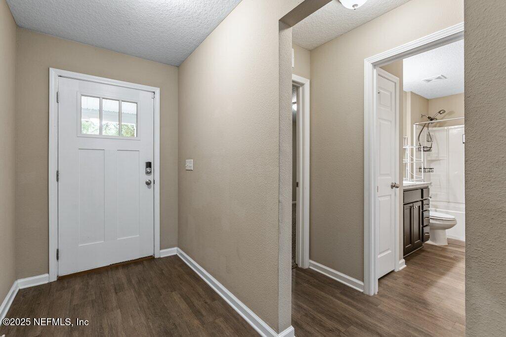 2235 Bayview Road Jacksonville, FL 32210 - Photo 5 of 41 Entryway & Bedrooms
