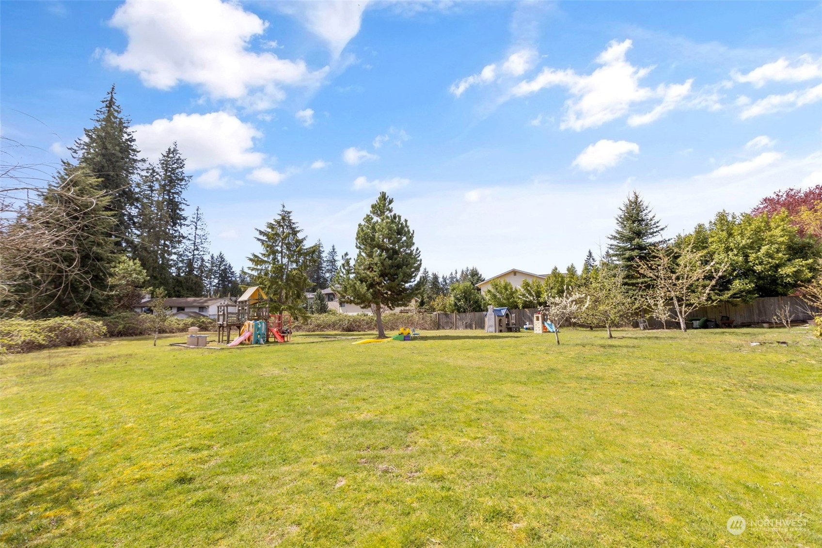 18 167th Place Southwest Bothell, WA 98012 - Photo 30 of 35