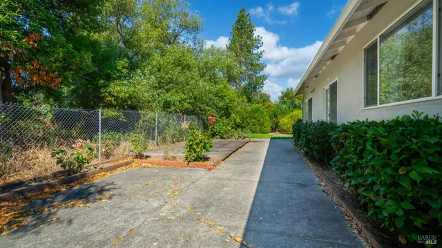 $985,000 | 14 St Paul Circle, Novato, CA 94947