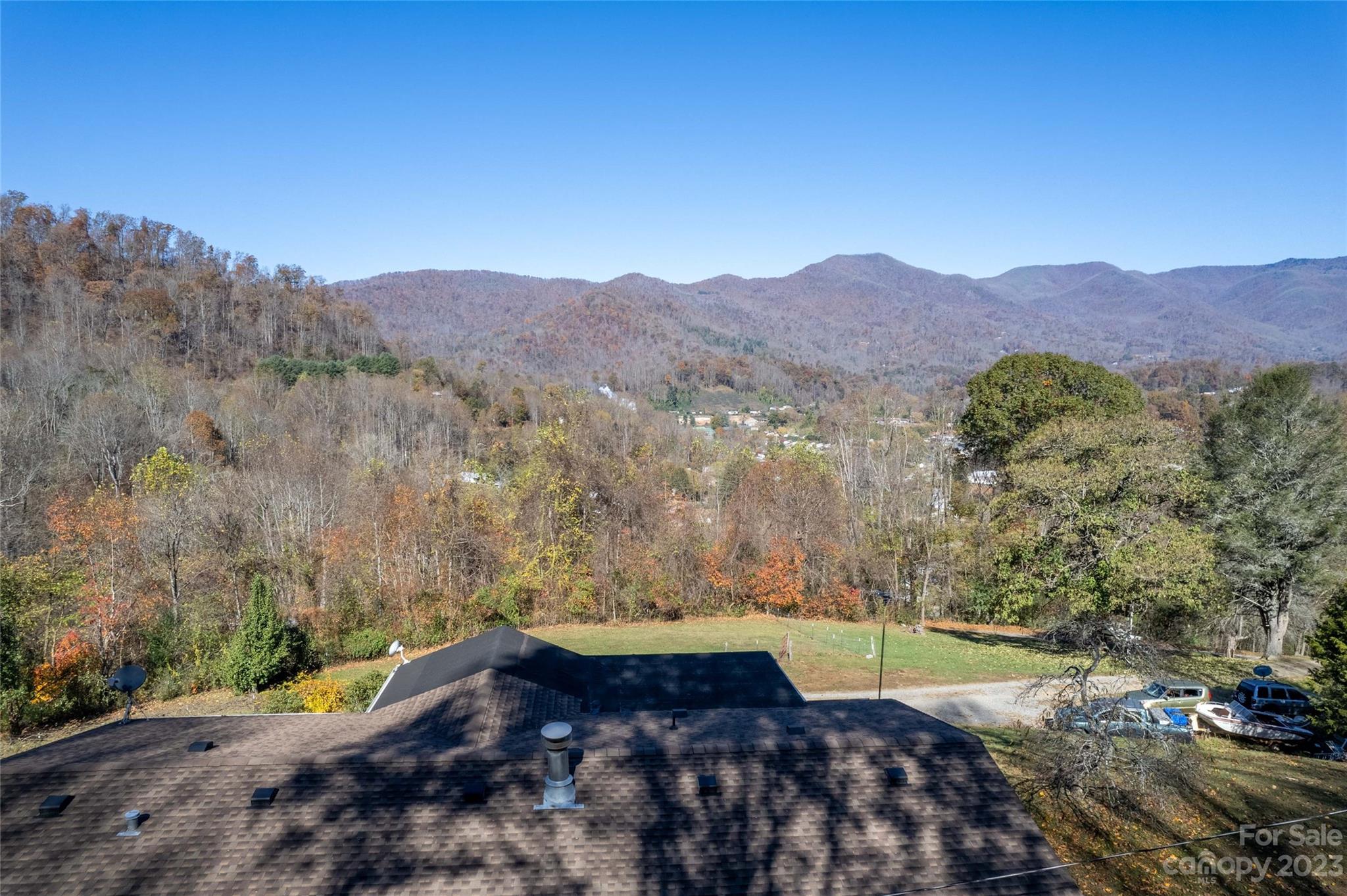 170 Painter Street Sylva, NC 28779 - Photo 20 of 48 a view of a city with mountains