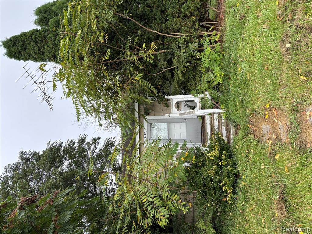 2719 Branch Road Flint, MI 48506 - Photo 1 of 15 Gallery Image 1