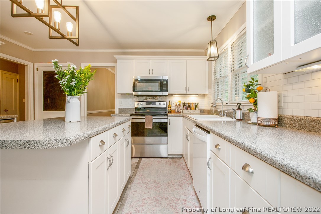 211 Valley Road Fayetteville, NC 28305 - Photo 11 of 34 Gallery Image 11
