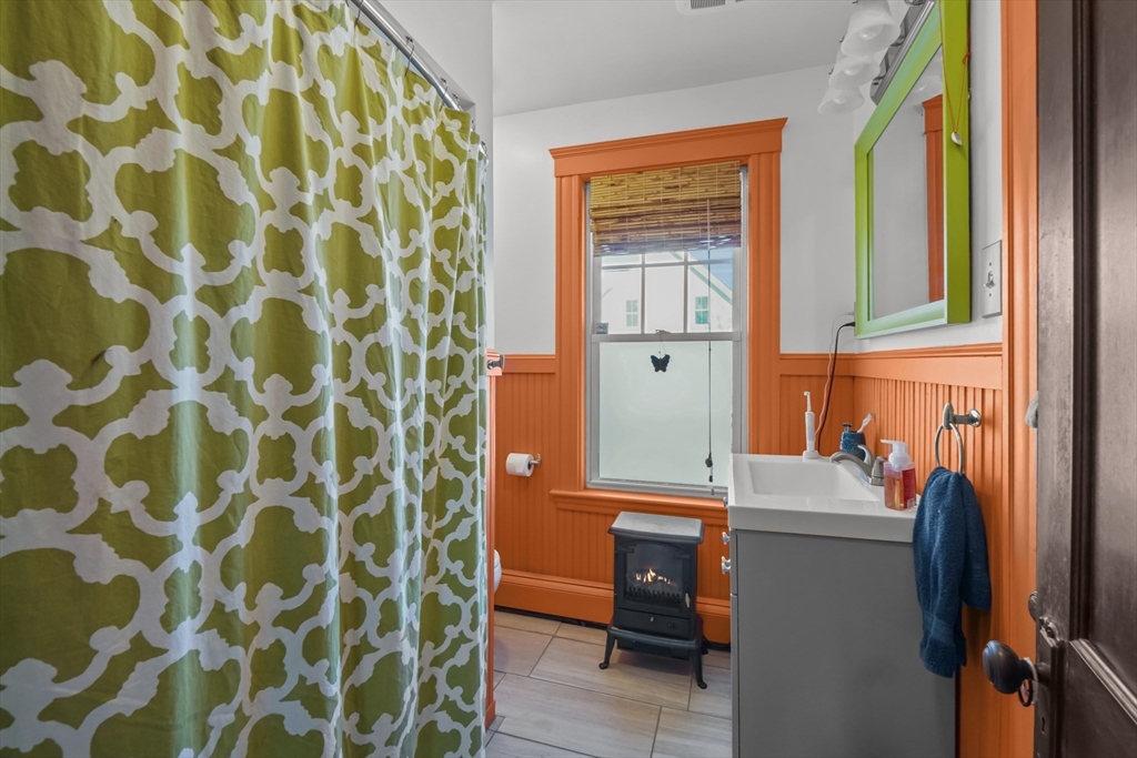 149 Market Street Amesbury, MA 01913 - Photo 21 of 42