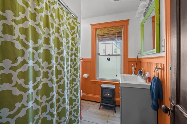 $549,900 | 149 Market Street, Amesbury, MA 01913