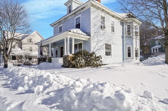 $549,900 | 149 Market Street, Amesbury, MA 01913