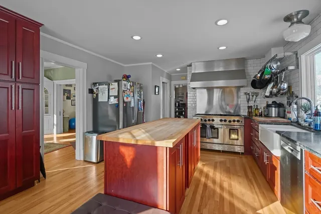 $549,900 | 149 Market Street, Amesbury, MA 01913