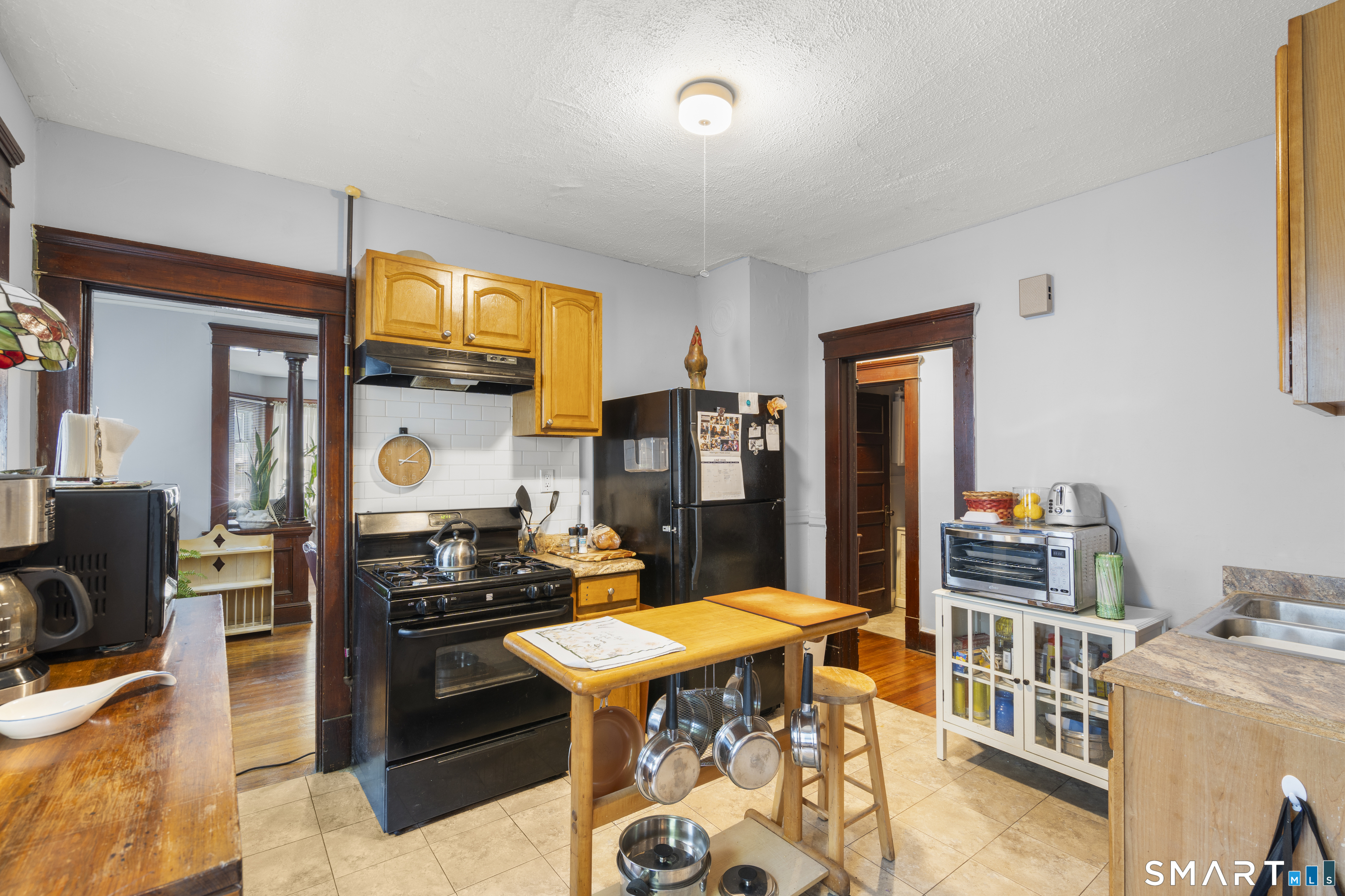 25 Prescott Street Meriden, CT 06450 - Photo 11 of 16