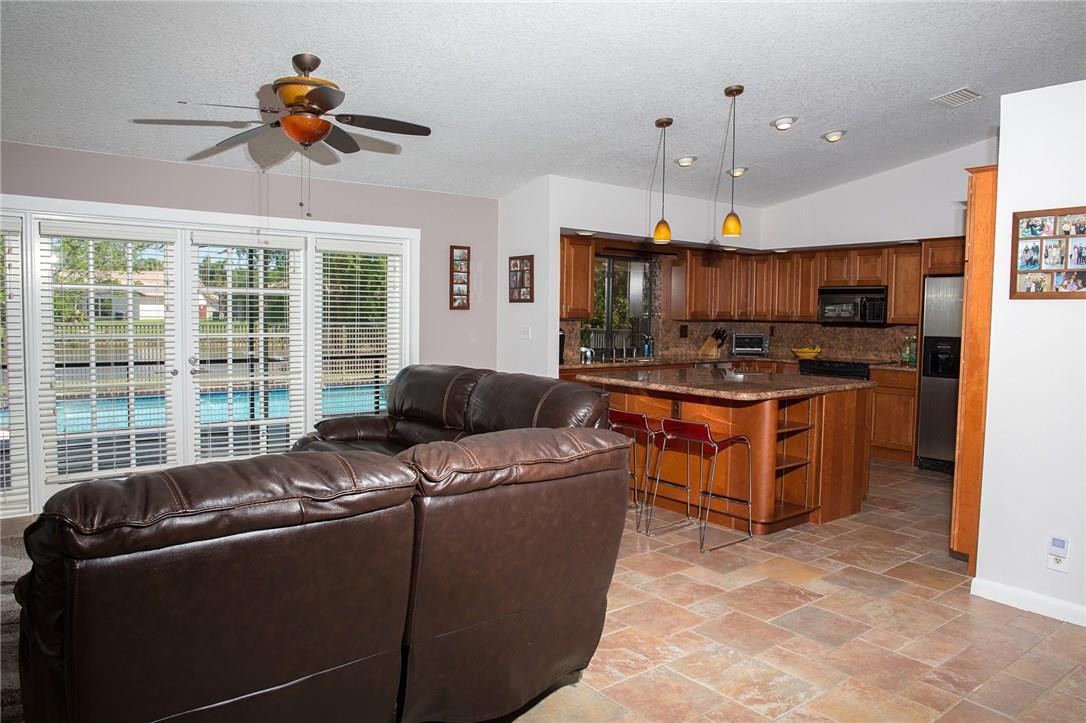 10049 Crosswind Road Boca Raton, FL 33498 - Photo 4 of 12 Photo 5