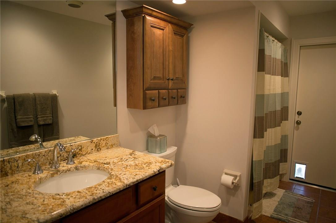 10049 Crosswind Road Boca Raton, FL 33498 - Photo 7 of 12 Main Bathroom. Upgraded and immaculate