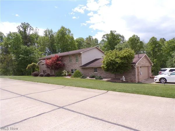 $450,000 | 63 Lynn Drive, Williamstown, WV 26187